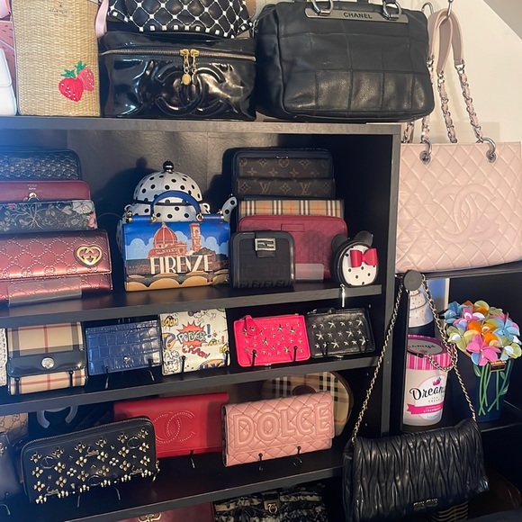 stephsposh flying solo live notification💕🛍 - Picture 7 of 12